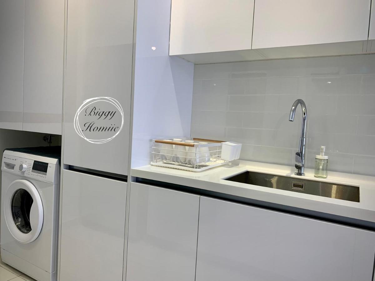 Beacon Executive Suites Georgetown By Biggy Homiie ภายนอก รูปภาพ